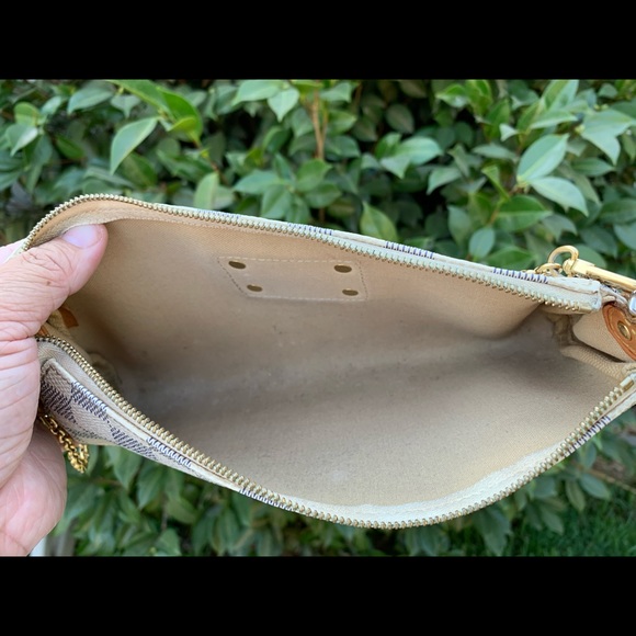 Sold - Picture 4 of 14